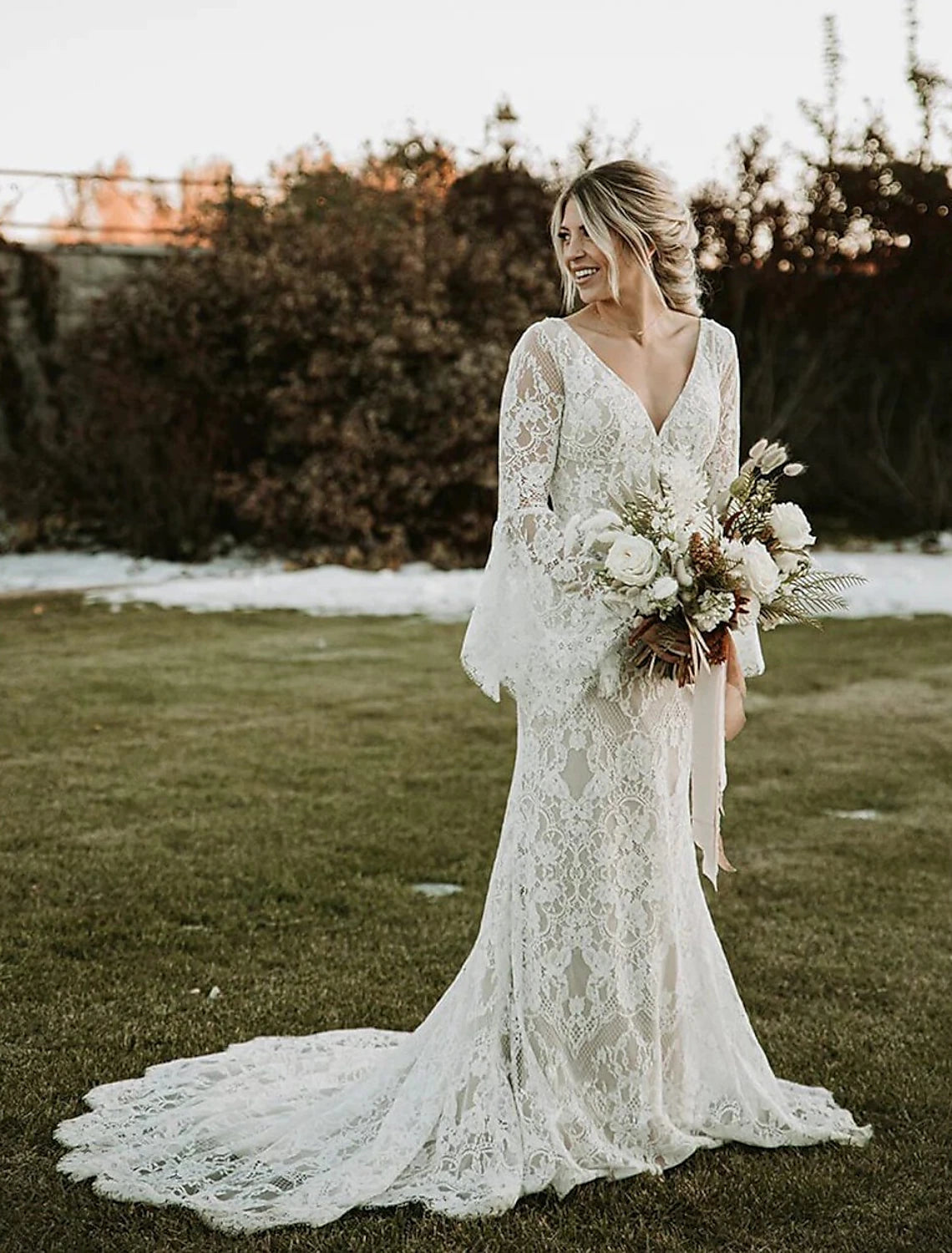 Wholesale  Beach Boho Wedding Dresses Mermaid / Trumpet V Neck Long Sleeve Court Train Lace Bridal Gowns With Appliques Solid